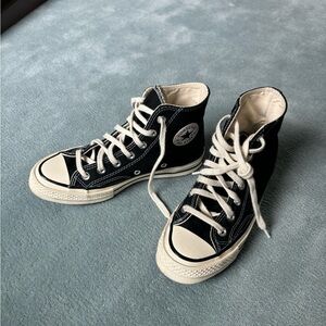 Converse Classic Black and White High-Tops chuck 70